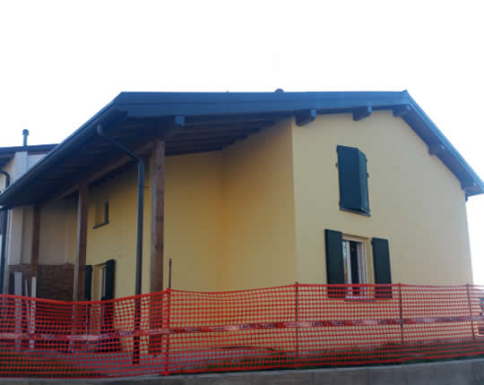 Demolizione e ritrutturazione casa prefebbricata in legno